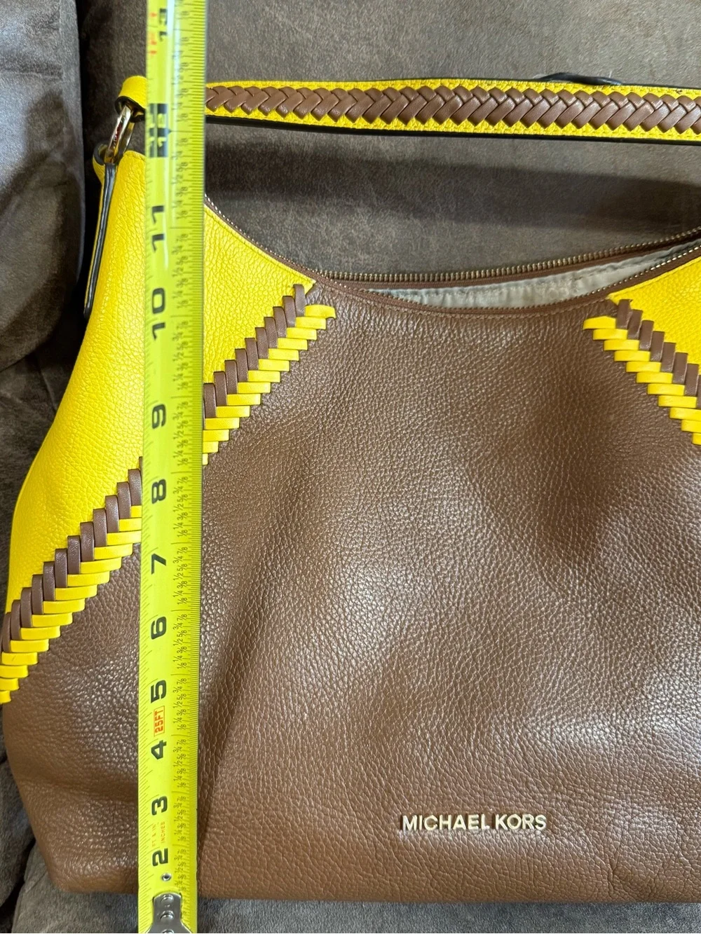 MICHAEL KORS Brown and Yellow Leather Shoulder Hobo
